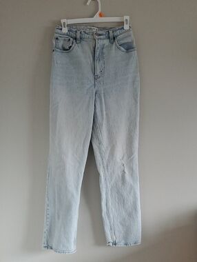 Abercrombie & Fitch Light Blue Ripped 90's Straight Leg Ultra High Rise Jeans 6
